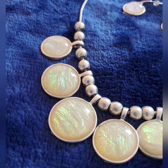 Silver & Iridescent Circles Necklace and Earrings - Picture 3 of 5